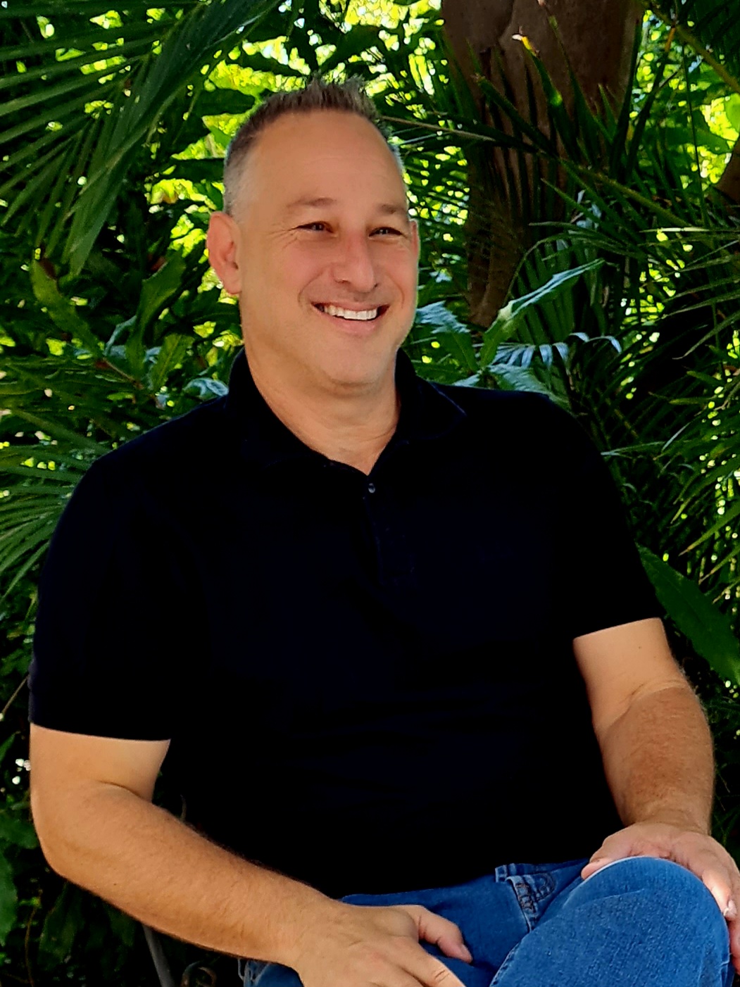 תמונת המחבר שחר ברש